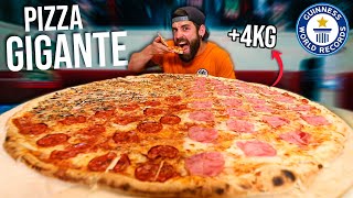 PIZZA GIGANTE DE 35KG para 1 PERSONA RETO DE COMIDA EN BUDAPEST [upl. by Attaynek]