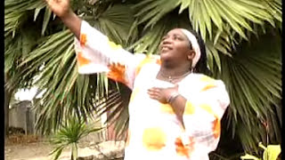 Beatrice Wangui  Nikii Wonire [upl. by Rehpotsirc]