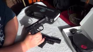 SampW MampP 22 vs Ruger SR22 Size amp Feature Comparison [upl. by Aimar40]