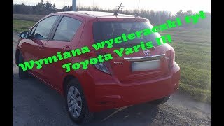 Wymiana pióra wycieraczki tył Toyota Yaris III [upl. by Neona551]