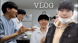 Special Iftar with Korean Muslim VLOG featYongsworld [upl. by Chris]