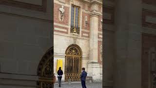 Francia 🇫🇷 Palacio de Versalles  El Patio Real  El Patio de Mármol  vista panorámica [upl. by Aelhsa138]