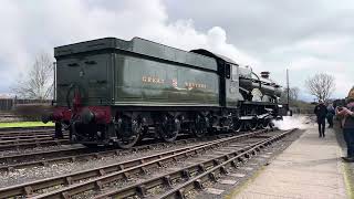 Pendennis castle going onto shed at Didcot railway centre 2324 [upl. by Lamoree116]