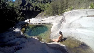 Randonnée de Bras Rouge dans le cirque de Cilaos à la Réunion [upl. by Nehtanhoj]