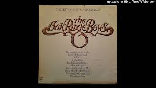 The Oak Ridge Boys  Loves Me Like A Rock [upl. by Aronoh]