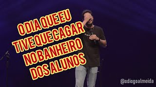 O dia que eu tive que cagar NO BANHEIRO DOS ALUNOS [upl. by Monk]