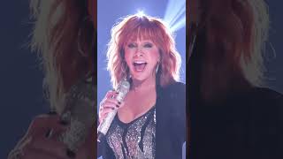 Reba McEntire  quotI Cantquot Live from the 59th ACM Awards [upl. by Nelluc812]