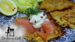 Kartoffelpuffer  Grundrezept  von der Plancha mit Räucherlachs  Die Frau am Grill [upl. by Neelia223]