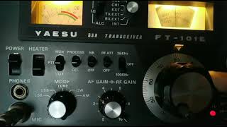 Yaesu FT101E un clásico especial con banda de 11metros de fabrica [upl. by Assiral264]