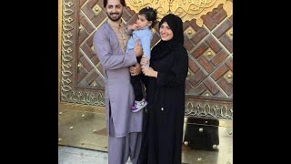 Aiza Khan amp Danish Taimoor Performing Umrah [upl. by Ahsrats]