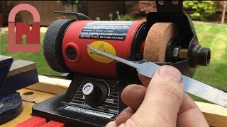 268 Banggoodcom Review  Mini Bench Grinder [upl. by Frankie965]