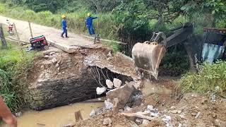 prefeitura de Itabuna Recupera passagem Pluvial do Ribeirão dos Cachorros [upl. by Ameh758]