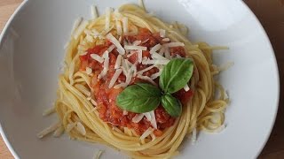 Spaghetti mit Tomatensoße Rezept  Spaghetti Napoli Recipe  ENG SUBS [upl. by Flosi774]