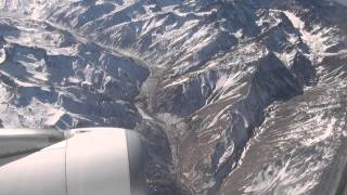 Cruzando la Cordillera de Los Andes en avión desde Chile hacia Argentina por Aldo Vizueta Romanini [upl. by Ifar]