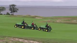 True fairway mowing the John Deere 6000 PrecisionCut Mowers [upl. by Barhos]