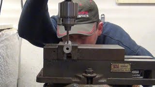 Old Machinists Mill Trick To Quickly Find a Rod Centerline [upl. by Molly368]