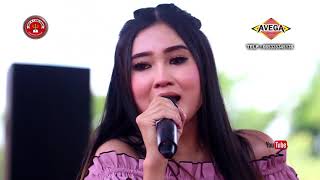 NELLA KHARISMA DUET CAK MALIK  AKU KUDU PIE  OM LAGISTA LIVE SMAN 1 NGLAMES MADIUN [upl. by Josee588]