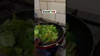 Sabko safai dene ki zarurat nahi shortvideo youtubeshorts food brocollirecipe [upl. by Iney400]