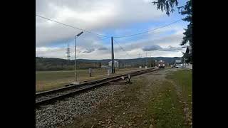 Bahnhof Erlauf kurz nach 1440 am 5112023 öbb 5047 von Pöchlarn [upl. by Otte]