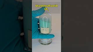 Urantetrafluorid chemie science Uran radioaktivität radio [upl. by Shanan]