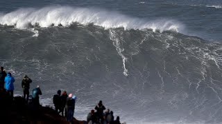 Nazaré in Portugal  Ritt auf der Riesenwelle [upl. by Bust659]