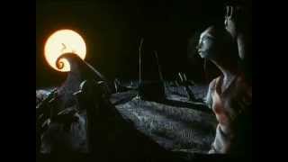 NIGHTMARE BEFORE CHRISTMAS 1993 Trailer Italiano [upl. by Bili]