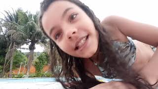 Brincando na piscina [upl. by Nadbus]