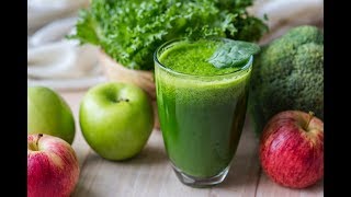 THE NUTRIBULLET GREEN SMOOTHIE RECIPE [upl. by Uzial]