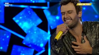 Pierpaolo Pretelli canta quotLa nuova stella di Broadwayquot  Tale e Quale Show 22102021 [upl. by Melamed]