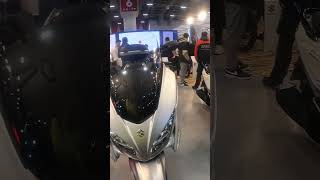 Kymco Xciting vs 400 amp Suzuki Burgman 400 [upl. by Adnwahsor]