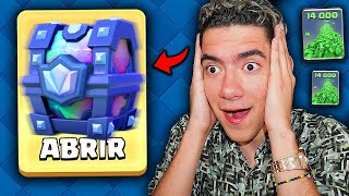 GASTANDO MUCHAS GEMAS PARA CONSEGUIR MI PRIMERA LEGENDARIA EN CLASH ROYALE  TheDonato [upl. by Jackelyn414]