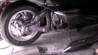 07 Suzuki Burgman 400 sound without exhaust on  MicBergsma [upl. by Enaej]