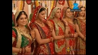 Mrs Kaushik Ki Paanch Bahuein  Ep73  Kaushik परिवार में करवाचौथ की रसम  Full Episode  ZEE TV [upl. by Lucia]