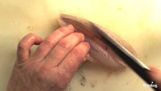 Rensing og tilberedning av abbor  How to clean and cook perch [upl. by Aisetal]