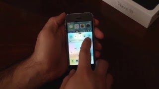 IPhone SE  How to turn screen rotation onoff [upl. by Licastro]