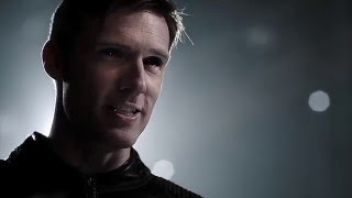 The Flash S3E2  Barry Tells Team Flash About Flashpoint [upl. by Nemrac]