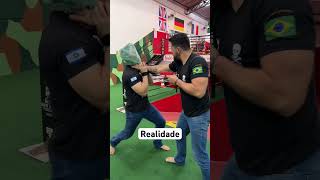 Expectativa VS Realidade  Defesa Pessoal Krav Maga [upl. by Attenad]