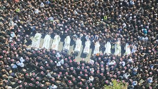 Miles lloran a jóvenes muertos en ataque en Altos del Golán Israel promete responder  AFP [upl. by Sloane]