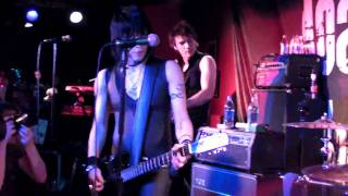 321 Light Of Day  Joan Jett  100 Club [upl. by Rheims]