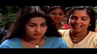 പെണ്ണാളേപെണ്ണാളേ  Malayalam Evergreen Song  Pennale Pennale [upl. by Baelbeer]