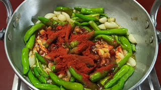 लहसुन और हरी मिर्च का स्वादिष्ट आचारLahsun Mirch ka Achar Garlic Chilli PickleEasy Recipe [upl. by Carmelita128]