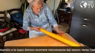 Cucinare le Tagliatelle fatte in casa uova farina mattarello e olio di gomito Cucina la nonna [upl. by Natalina]