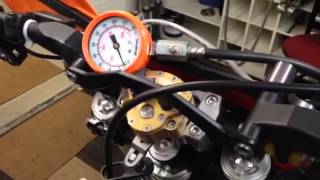 How to Compression Test 2 Stroke Engines [upl. by Hole380]