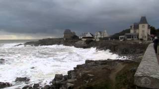 LA COTE SAUVAGE  LE POULIGUEN  BATZ SUR MER [upl. by Nylsej]