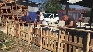 Staccionata fai da te con pallet DIY Fence pallet [upl. by Elmo463]