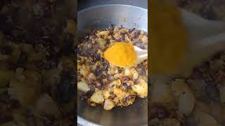 Chana Aalu ko tarkari banauna sikhnu hoss hai 😁❤️youtubeshorts ❤️✨foodrecipes 🥀 [upl. by Nyledaj]