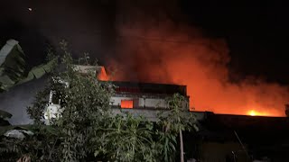 Major fire breaks out at recycling company in Vasai no casualties reported [upl. by Asilehs]