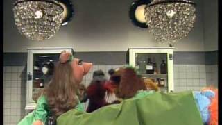 The Muppet Show Veterinarians Hospital  At The Dance Episode 28 [upl. by Enawtna]