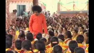 SRI SATHYA SAI BABA MIRACLE AND DARSHAN [upl. by Eartnoed]