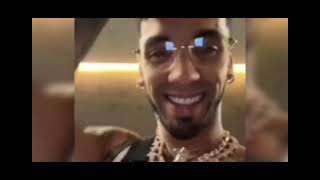 anuel AA pide canciones de karol g y las canta completas [upl. by Nuahc]